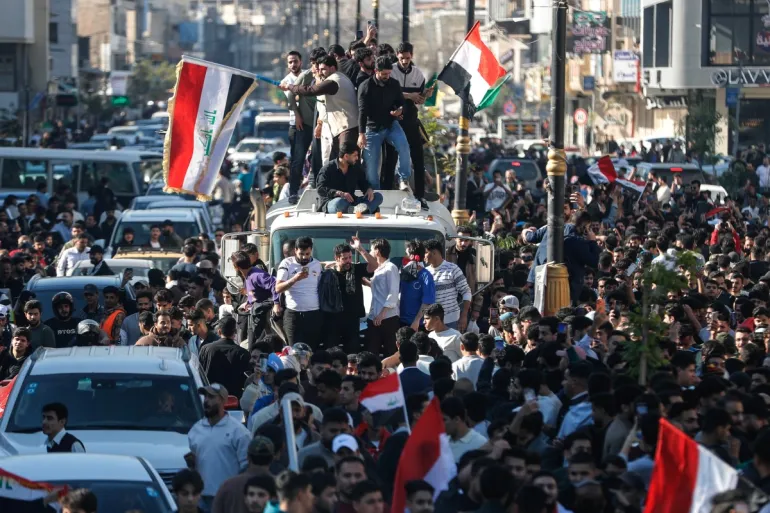 أسود الرافدين يعودون إلى المونديال بعد 40 عاماً.. العراق يتأهل بفوز مثير على بوليفيا 2-1